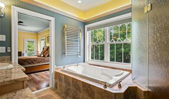 38 Rowell E Rd, Brentwood, NH 03833