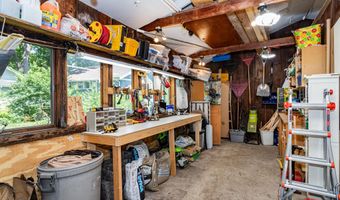 920 Clark Ave, Ames, IA 50010