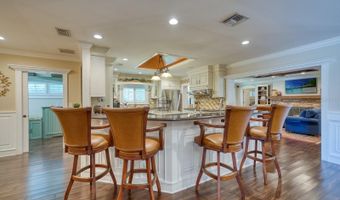 1666 ROBIN HOOD Ln, Clearwater, FL 33764
