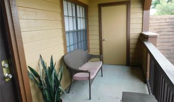 345 LAKEPOINTE Dr 204, Altamonte Springs, FL 32701