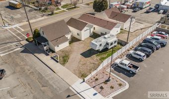 390 N Broadway St, Blackfoot, ID 83221