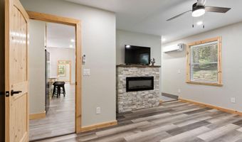 2052 Granny Squirrel Dr, Andrews, NC 28901