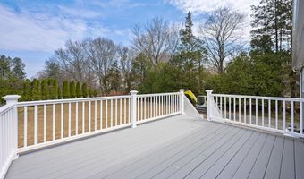 01 Sunrise Rd, Danbury, CT 06811