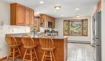 20 Peabody Dr, Brentwood, NH 03833