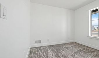 3148 Elixir Rd, Ammon, ID 83406