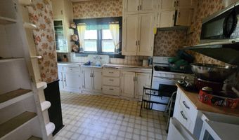 720 West St, Anthony, KS 67003