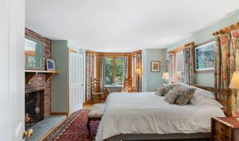 32 Maple St, Andover, NH 03216