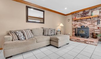 633 Spray Ave, Beachwood, NJ 08722