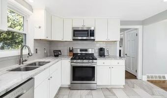 59 King Phillip Dr, North Kingstown, RI 02852