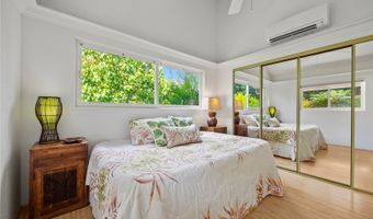 1461 Aunauna St, Kailua, HI 96734