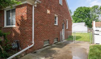 9250 Rosedale Blvd, Allen Park, MI 48101