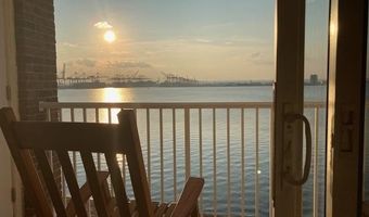201 W 30TH St 302, Bayonne, NJ 07002