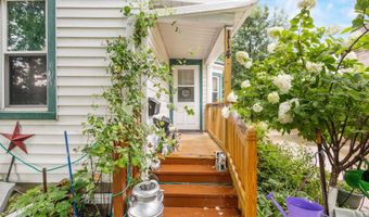 114 E HARRISON St, Appleton, WI 54915