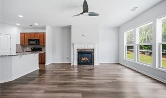 4960 Ducote Trl, Alpharetta, GA 30004