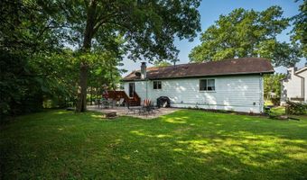 237 Valleyoak Ct, Ballwin, MO 63021