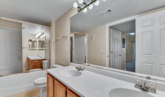 1070 Opal St 204, Broomfield, CO 80020