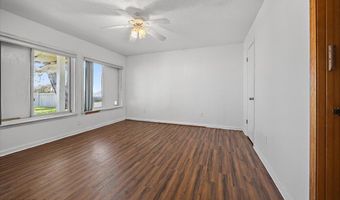 1879 BEACH Ave, Atlantic Beach, FL 32233