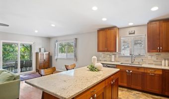 214 Kauhaa St, Kihei, HI 96753