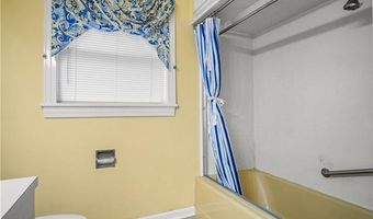 1802 SHIRLEY PARK Pl, Alexandria, LA 71301