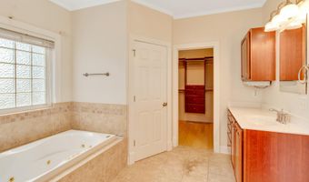 9237 Leaf Brook Ln, Apison, TN 37302