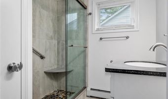 87 Jackson Schoolhouse Rd, Glocester, RI 02814