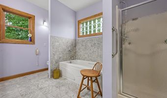 1653 Fairview Dr, Allegan, MI 49010