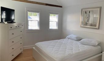 5 Division St, Newport, RI 02840