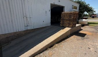 311 E Main St, Archer City, TX 76351