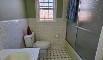 305 Longview Dr, Bassett, VA 24055