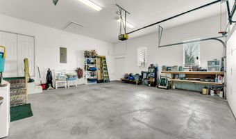 24370 Lawrence 2210, Aurora, MO 65605