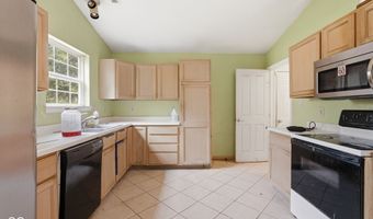 571 Port, Avon, IN 46123