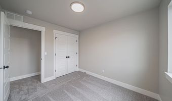 5590 Trueman St #F, Chubbuck, ID 83202