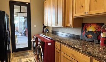 3307 W Richey Ave, Artesia, NM 88210
