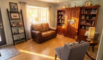 211 Winding Knoll Rd, Altoona, PA 16601