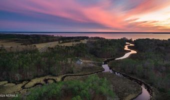 232 N Brightleaf Dr, Minnesott Beach, NC 28510