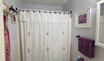 218 Central Ave, Ansted, WV 25812