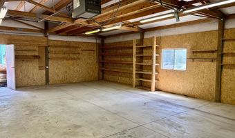702 W 1st St, Albion, WA 99102