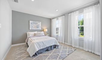 904 MIDBROOK Ln, Bowie, MD 20716