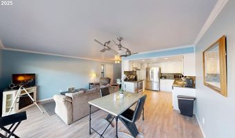 222 DEL NORTE Ln 18, Brookings, OR 97415