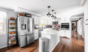 2897 Route 2, Hermon, ME 04401