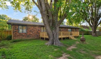 1626 Porter Ave, Aurora, MO 65605