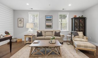 39 Brentwood Cir 39, Danbury, CT 06810