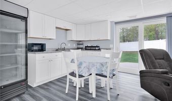 42 Brookside Ave, North Providence, RI 02911