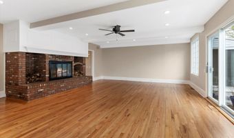 19 Pinnacle Rd, Amherst, NH 03031