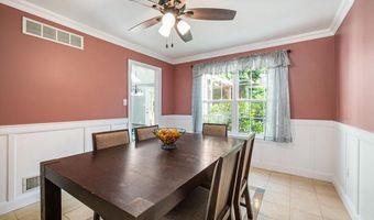 15 ORIOLE Ln, Reading, PA 19606