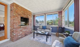 55 Burnham Rd, Billerica, MA 01862