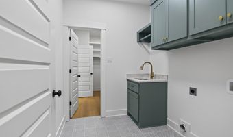 6748 N Detonti Rd, Bauxite, AR 72011