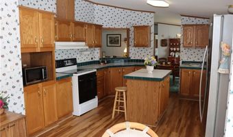 6351 Pebble Brook Ln, Williamson, NY 14589