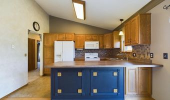 804 E Maywood St, Brandon, SD 57005