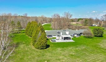 431 McGregor Pt, Alburgh, VT 05440